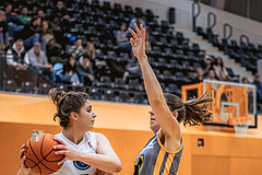 Basketball, Win2Day Basketball Damen Superliga 2022/23, Grunddurchgang 12.Runde, Vienna Timberwolves, BK Raiffeisen Duchess Klosterneuburg, Valentina Mraulak (5)