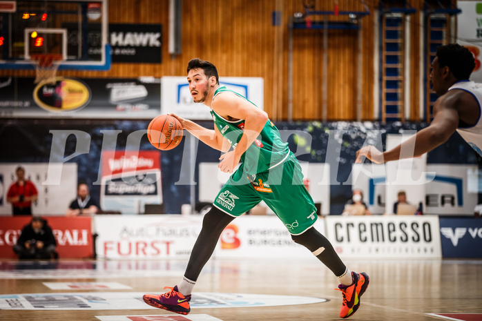 Basketball, bet-at-home Basketball Superliga 2021/22, Playoffs, Viertelfinale Spiel 3, Oberwart Gunners, Kapfenberg Bulls, Andrija Matic (4)