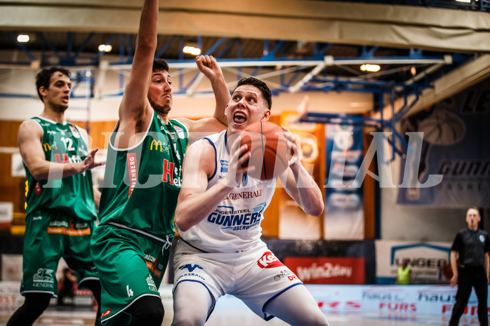 Basketball, bet-at-home Basketball Superliga 2021/22, Playoffs, Viertelfinale Spiel 3, Oberwart Gunners, Kapfenberg Bulls, Tyler Creammer (10)