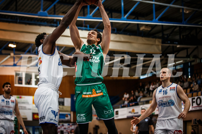 Basketball, bet-at-home Basketball Superliga 2021/22, Playoffs, Viertelfinale Spiel 3, Oberwart Gunners, Kapfenberg Bulls, Nemanja Krstic (12)