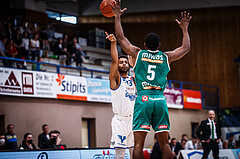 Basketball, bet-at-home Basketball Superliga 2021/22, Playoffs, Viertelfinale Spiel 3, Oberwart Gunners, Kapfenberg Bulls, Connor Cashaw (13)