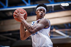 Basketball, bet-at-home Basketball Superliga 2021/22, Playoffs, Viertelfinale Spiel 3, Oberwart Gunners, Kapfenberg Bulls, Rob Howard (5)
