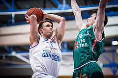 Basketball, bet-at-home Basketball Superliga 2021/22, Playoffs, Viertelfinale Spiel 3, Oberwart Gunners, Kapfenberg Bulls, Jonathan Knessl (12)