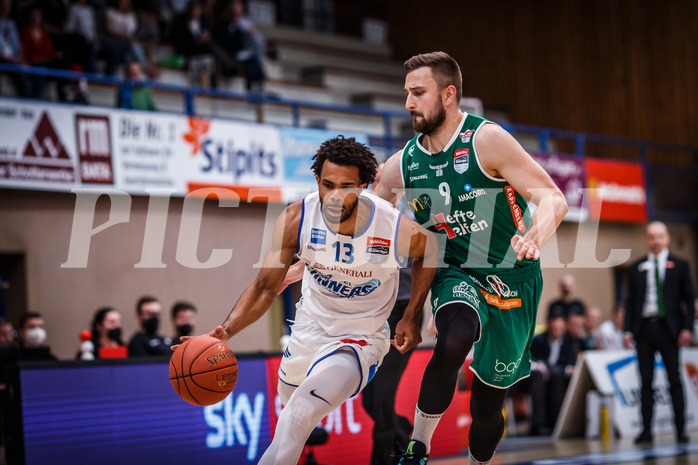 Basketball, bet-at-home Basketball Superliga 2021/22, Playoffs, Viertelfinale Spiel 3, Oberwart Gunners, Kapfenberg Bulls, Connor Cashaw (13)