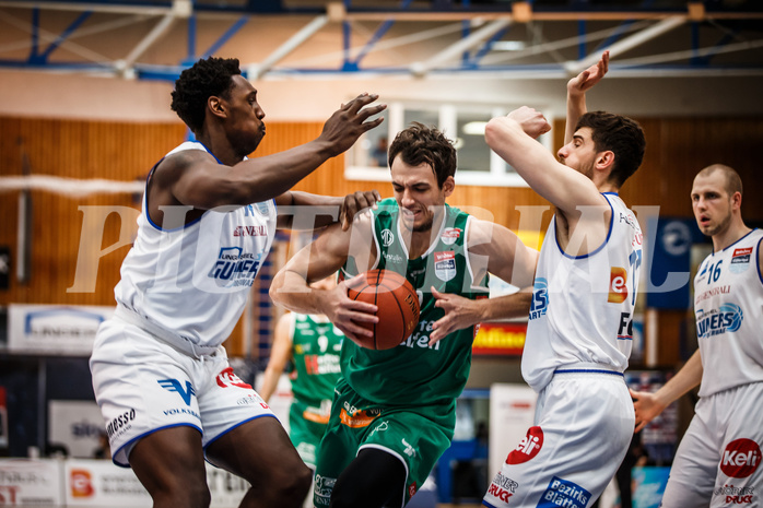 Basketball, bet-at-home Basketball Superliga 2021/22, Playoffs, Viertelfinale Spiel 3, Oberwart Gunners, Kapfenberg Bulls, Nemanja Krstic (12)