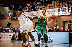 Basketball, bet-at-home Basketball Superliga 2021/22, Playoffs, Viertelfinale Spiel 3, Oberwart Gunners, Kapfenberg Bulls, Milos Grubor (9)