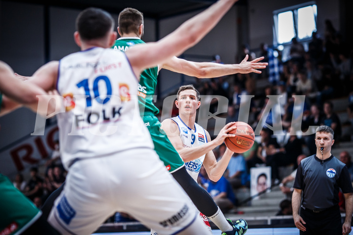 Basketball, bet-at-home Basketball Superliga 2021/22, Playoffs, Viertelfinale Spiel 3, Oberwart Gunners, Kapfenberg Bulls, Edi Patekar (9)