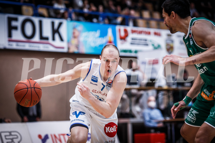Basketball, bet-at-home Basketball Superliga 2021/22, Playoffs, Viertelfinale Spiel 3, Oberwart Gunners, Kapfenberg Bulls, Sebastian Käferle (7)