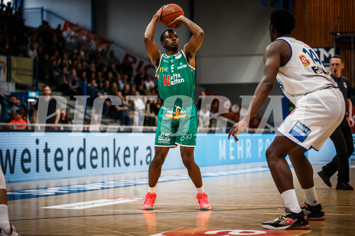 Basketball, bet-at-home Basketball Superliga 2021/22, Playoffs, Viertelfinale Spiel 3, Oberwart Gunners, Kapfenberg Bulls, Joshua Scott (5)