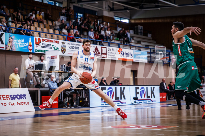 Basketball, bet-at-home Basketball Superliga 2021/22, Playoffs, Viertelfinale Spiel 3, Oberwart Gunners, Kapfenberg Bulls, Ioannis Chatzinikolas (11)