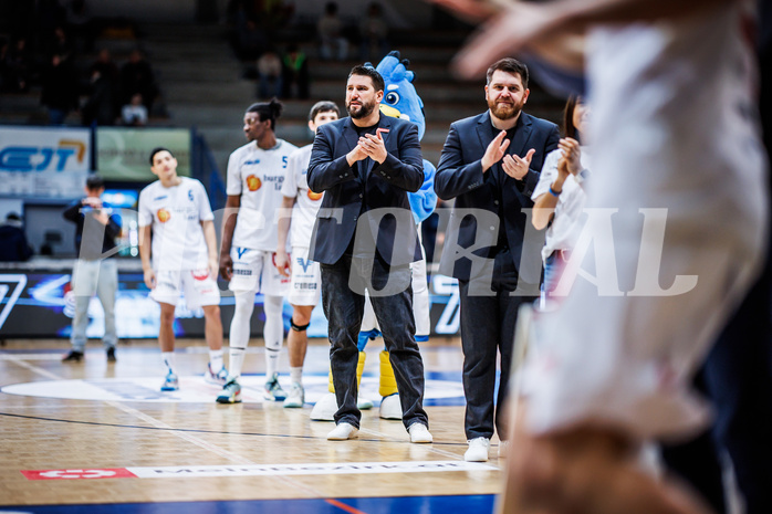 Basketball, Win2Day Superliga 2023/24, Grunddurchgang 12.Runde, Oberwart Gunners, Vienna Timberwolves, Horst Leitner (Head Coach)