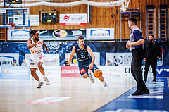 Basketball, Win2Day Superliga 2023/24, Grunddurchgang 12.Runde, Oberwart Gunners, Vienna Timberwolves, Kris Monroe (13), Moritz Lanegger (21)