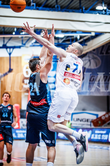 Basketball, Win2Day Superliga 2023/24, Grunddurchgang 12.Runde, Oberwart Gunners, Vienna Timberwolves, Moritz Lanegger (21), Sebastian Käferle (7)