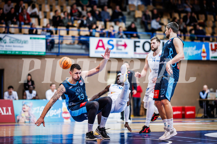 Basketball, Win2Day Superliga 2023/24, Grunddurchgang 12.Runde, Oberwart Gunners, Vienna Timberwolves, Ziga Fifolt (13)