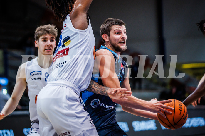 Basketball, Win2Day Superliga 2023/24, Grunddurchgang 12.Runde, Oberwart Gunners, Vienna Timberwolves, Moritz Lanegger (21)