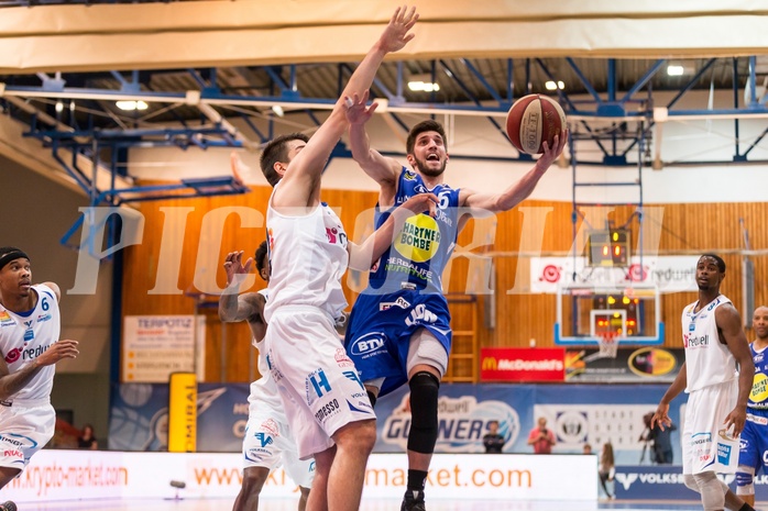 Basketball, ABL 2016/17, Grunddurchgang 33.Runde, Oberwart Gunners, Gmunden Swans, Daniel Friedrich (6)