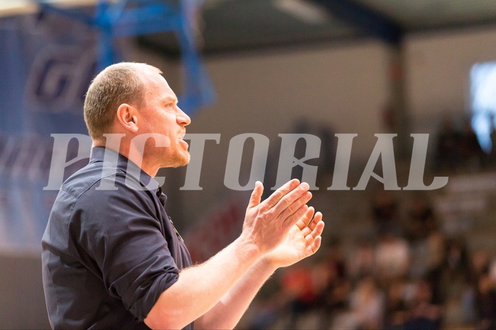 Basketball, ABL 2016/17, Grunddurchgang 33.Runde, Oberwart Gunners, Gmunden Swans, Bernd Wimmer (Headcoach)