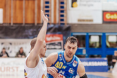 Basketball, Basketball Superliga 2023/24, Grunddurchgang 17.Runde, Oberwart Gunners, SKN St. Poelten, Sebastian Kaeferle (7), Matej Kavas (40)