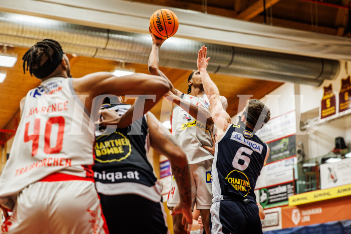 Basketball, win2day Basketball Superliga 2023/24, Grunddurchgang 17.Runde, Traiskirchen Lions, Gmunden Swans, Demarcus Demonia (4)