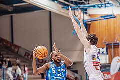 Basketball, Basketball Superliga 2023/24, Grunddurchgang 17.Runde, Oberwart Gunners, SKN St. Poelten, Michael Anthony Randolph Jr. (5), Jonathan Wess (4)