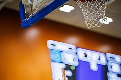 Basketball, Win2Day Basketball Damen Superliga 2023/24, Grunddurchgang 8.Runde, Vienna Timberwolves, UBI Graz, Simone Sill (15), Bianca-Alexandra Rantz (18)