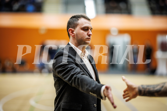 Basketball, Win2Day Superliga 2023/24, Grunddurchgang 17.Runde, Vienna Timberwolves, BC Vienna, Hrvoje Radanovic (Head. Coach)