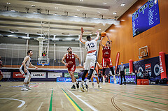 Basketball, Win2Day Superliga 2023/24, Grunddurchgang 17.Runde, Vienna Timberwolves, BC Vienna, Ziga Fifolt (13), Bogic Vujosevic (5)