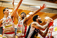 Basketball, win2day Basketball Superliga 2023/24, Grunddurchgang 17.Runde, Traiskirchen Lions, Gmunden Swans, Trey Alex Moses (24)