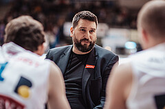 Basketball, Basketball Superliga 2023/24, Grunddurchgang 17.Runde, Oberwart Gunners, SKN St. Poelten, Horst Leitner (Head Coach)