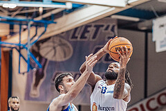 Basketball, Basketball Superliga 2023/24, Grunddurchgang 17.Runde, Oberwart Gunners, SKN St. Poelten, Akkan Atasoy (11), Kris Monroe (13)