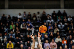 Basketball, Win2Day Superliga 2023/24, Grunddurchgang 17.Runde, Vienna Timberwolves, BC Vienna, Jozo Rados (3), Ziga Fifolt (13)