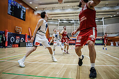 Basketball, Win2Day Superliga 2023/24, Grunddurchgang 17.Runde, Vienna Timberwolves, BC Vienna, Paul Rotter (6), Jozo Rados (3)