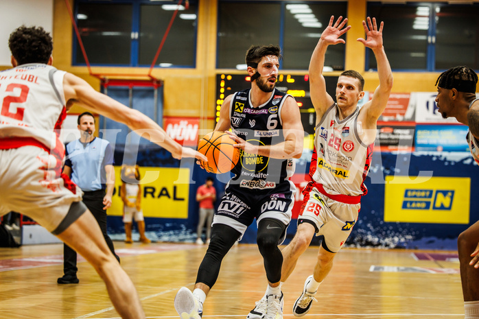 Basketball, win2day Basketball Superliga 2023/24, Grunddurchgang 17.Runde, Traiskirchen Lions, Gmunden Swans, Daniel Friedrich (6)