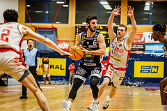 Basketball, win2day Basketball Superliga 2023/24, Grunddurchgang 17.Runde, Traiskirchen Lions, Gmunden Swans, Daniel Friedrich (6)