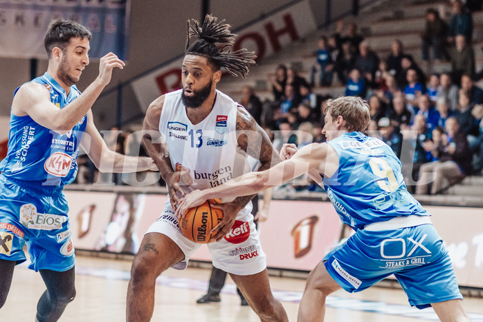 Basketball, Basketball Superliga 2023/24, Grunddurchgang 17.Runde, Oberwart Gunners, SKN St. Poelten, Akkan Atasoy (11), Kris Monroe (13), Roman Jagsch (9)
