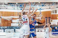Basketball, Basketball Superliga 2023/24, Grunddurchgang 17.Runde, Oberwart Gunners, SKN St. Poelten, Sebastian Kaeferle (7), Matej Kavas (40)