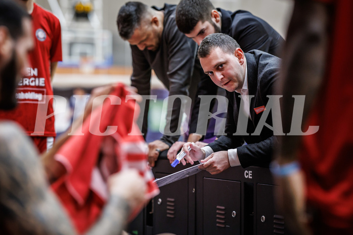 Basketball, Win2Day Superliga 2023/24, Grunddurchgang 17.Runde, Vienna Timberwolves, BC Vienna, Hrvoje Radanovic (Head. Coach)