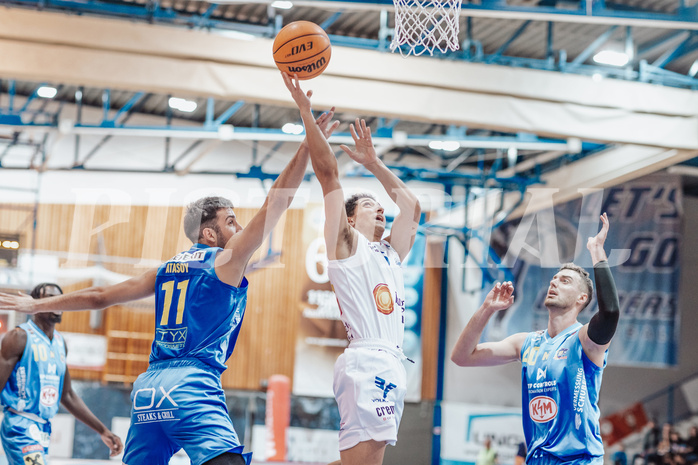 Basketball, Basketball Superliga 2023/24, Grunddurchgang 17.Runde, Oberwart Gunners, SKN St. Poelten, Akkan Atasoy (11), Magdy Aboud-Ahmed(6), Matej Kavas (40)