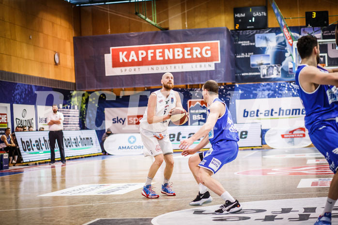 Basketball, bet-at-home Basketball Superliga 2020/21, Platzierungsrunde 9.Runde, Kapfenberg Bulls, Oberwart Gunners, Thomas Schreiner (5)