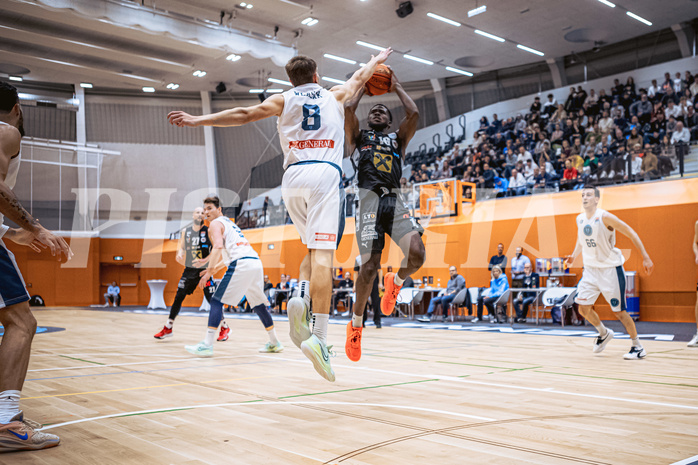 Basketball, Win2Day Superliga 2022/23, Grunddurchgang 3.Runde, Vienna D.C. Timberwolves, Raiffeisen Flyers Wels, Elias Wlasak (8), Donovan Smith (1)