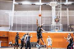 Basketball, Win2Day Superliga 2022/23, Grunddurchgang 3.Runde, Vienna D.C. Timberwolves, Raiffeisen Flyers Wels, Luka Damjanac (13), Donovan Smith (1)