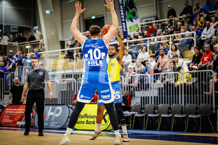 Basketball, win2day Basketball Superliga 2021/22, Platzierungsrunde 3.Runde, SKN St. Pölten Basketball, Oberwart Gunners, Steven Kaltenbrunner (7)