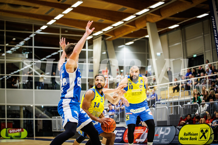Basketball, win2day Basketball Superliga 2021/22, Platzierungsrunde 3.Runde, SKN St. Pölten Basketball, Oberwart Gunners, Michael Holton Jr. (14)