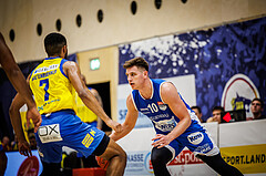 Basketball, win2day Basketball Superliga 2021/22, Platzierungsrunde 3.Runde, SKN St. Pölten Basketball, Oberwart Gunners, Brock Gardner (10)