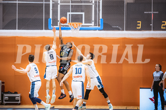 Basketball, Win2Day Superliga 2022/23, Grunddurchgang 3.Runde, Vienna D.C. Timberwolves, Raiffeisen Flyers Wels, Elias Wlasak (8), Donovan Smith (1)