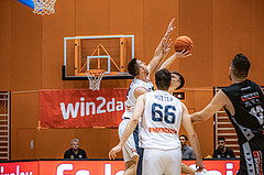 Basketball, Win2Day Superliga 2022/23, Grunddurchgang 3.Runde, Vienna D.C. Timberwolves, Raiffeisen Flyers Wels, Nemanja Nikolic (6), Christian Von Fintel (27)