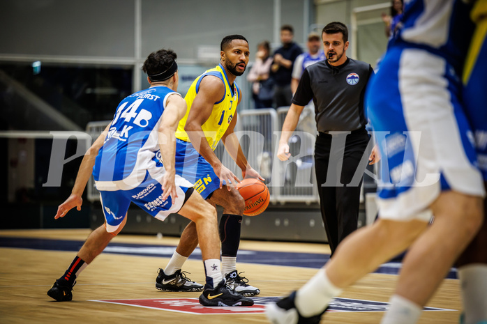 Basketball, win2day Basketball Superliga 2021/22, Platzierungsrunde 3.Runde, SKN St. Pölten Basketball, Oberwart Gunners, Michael Holton Jr. (14)