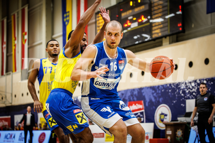 Basketball, win2day Basketball Superliga 2021/22, Platzierungsrunde 3.Runde, SKN St. Pölten Basketball, Oberwart Gunners, Renato Poljak (16)