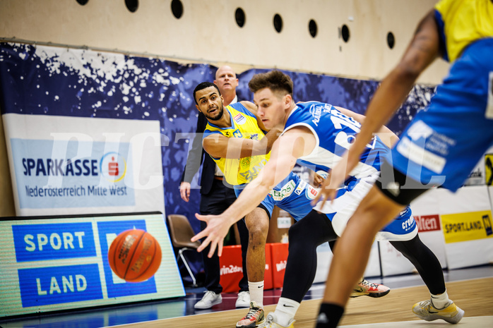 Basketball, win2day Basketball Superliga 2021/22, Platzierungsrunde 3.Runde, SKN St. Pölten Basketball, Oberwart Gunners, Steven Kaltenbrunner (7)