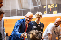 Basketball, Win2Day Superliga 2022/23, Grunddurchgang 3.Runde, Vienna D.C. Timberwolves, Raiffeisen Flyers Wels, Sebastian Waser (Head Coach)
